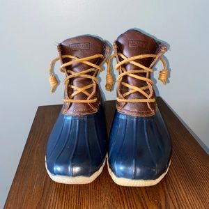 SPERRY NAVY DUCK BOOTS